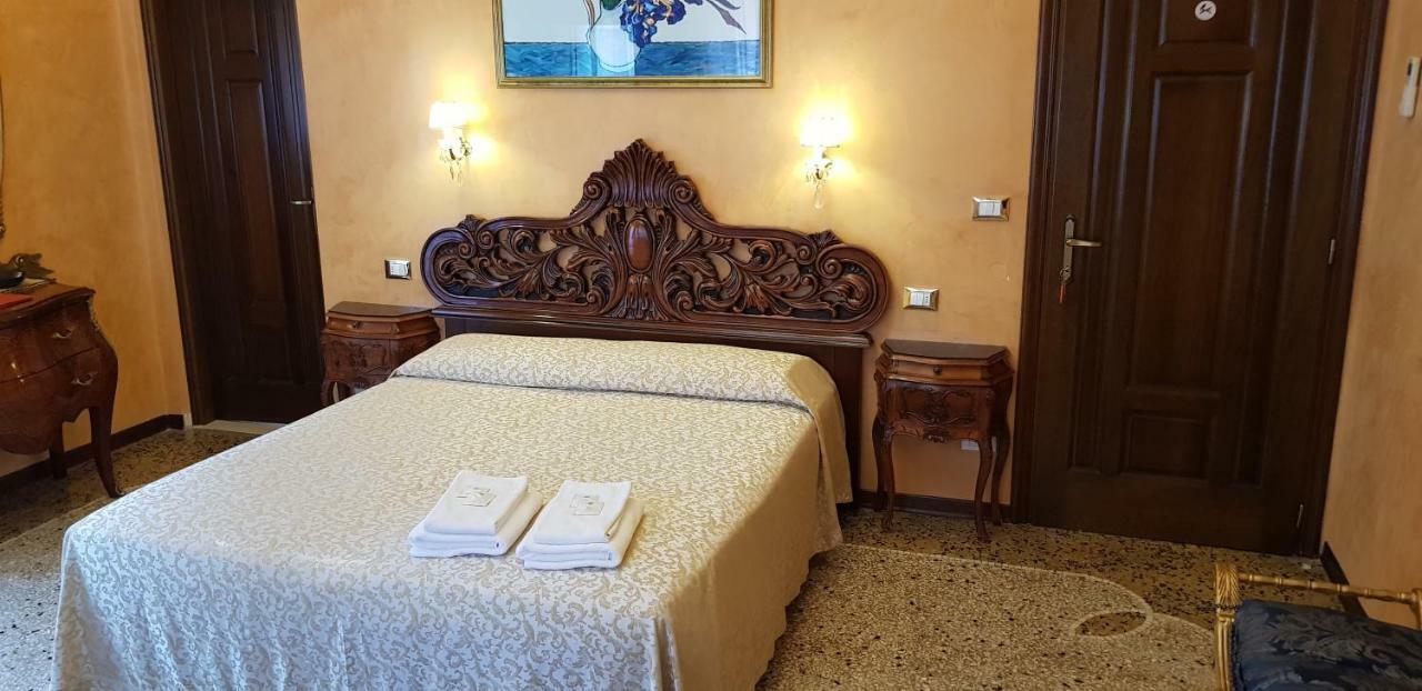 Bb Venezia Bed & Breakfast ภายนอก รูปภาพ
