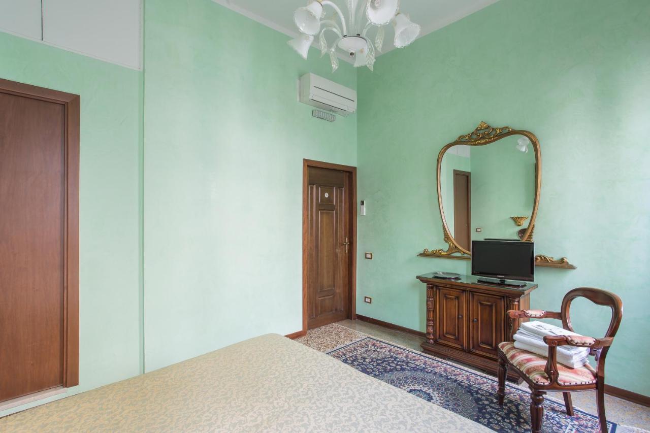 Bb Venezia Bed & Breakfast ภายนอก รูปภาพ